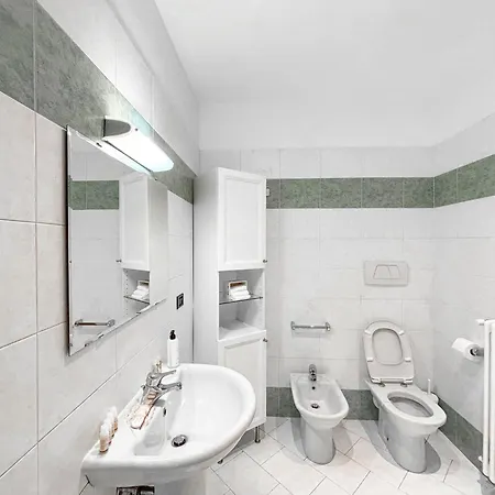 Bilocale Con Terrazzo E Box Auto Su Richiesta Apartment Como Exterior photo